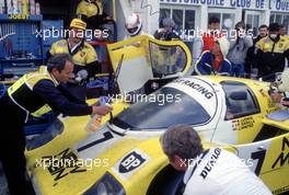 Klaus Ludwig (GER) Paolo Barilla (ITA) John Winter (GER) Porsche 956B Turbo Cl C1 New Man Joest Racing 1st position during pit stop