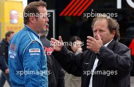21.05.2006 Oschersleben, Germany,  (right) Former DTM champion Klaus Ludwig in a verbal dispute with a ARD employee. - DTM 2006 at Motorsport Arena Oschersleben (Deutsche Tourenwagen Masters)