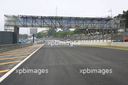 18.10.2007 Sao Paulo, Brazil,  Interlagos Trackwalk - Formula 1 World Championship, Rd 17, Brazilian Grand Prix, Thursday, Track Walk