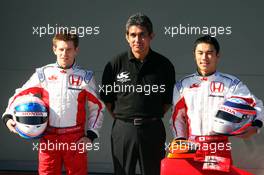 14.03.2007 Melbourne, Australia,  Anthony Davidson (GBR), Super Aguri F1 Team, Aguri Suzuki (JPN), Super Aguri F1 and Takuma Sato (JPN), Super Aguri F1, Super Aguri F1 Team, SA07, Launch