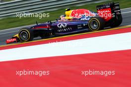 Daniel Ricciardo (AUS) Red Bull Racing RB10. Austrian Grand Prix, Sunday 22nd June 2014. Spielberg, Austria. 22.06.2014. Formula 1 World Championship, Rd 8, Austrian Grand Prix, Spielberg, Austria, Race Day.