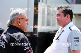 (L to R): Dr. Vijay Mallya (IND) Sahara Force India F1 Team Owner with Eric Boullier (FRA) McLaren Racing Director. 22.06.2014. Formula 1 World Championship, Rd 8, Austrian Grand Prix, Spielberg, Austria, Race Day.