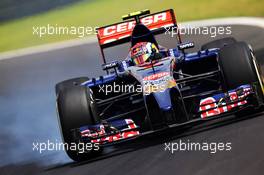 Daniil Kvyat (RUS) Scuderia Toro Rosso STR9 locks up under braking. 07.11.2014. Formula 1 World Championship, Rd 18, Brazilian Grand Prix, Sao Paulo, Brazil, Practice Day.