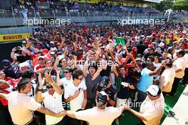 Fans at the podium. 09.11.2014. Formula 1 World Championship, Rd 18, Brazilian Grand Prix, Sao Paulo, Brazil, Race Day.