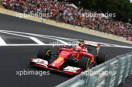 Kimi Raikkonen (FIN) Ferrari F14-T enters the new pit lane. 08.11.2014. Formula 1 World Championship, Rd 18, Brazilian Grand Prix, Sao Paulo, Brazil, Qualifying Day.