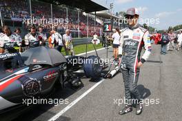 Esteban Gutierrez (MEX) Sauber on the grid. 07.09.2014. Formula 1 World Championship, Rd 13, Italian Grand Prix, Monza, Italy, Race Day.