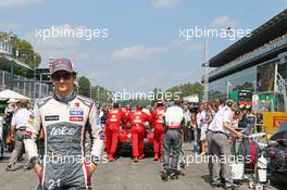 Esteban Gutierrez (MEX) Sauber on the grid. 07.09.2014. Formula 1 World Championship, Rd 13, Italian Grand Prix, Monza, Italy, Race Day.