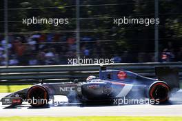 Adrian Sutil (GER) Sauber C33 locks up under braking. 06.09.2014. Formula 1 World Championship, Rd 13, Italian Grand Prix, Monza, Italy, Qualifying Day.