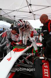 Max Chilton (GBR) Marussia F1 Team MR03 on the grid. 05.10.2014. Formula 1 World Championship, Rd 15, Japanese Grand Prix, Suzuka, Japan, Race Day.