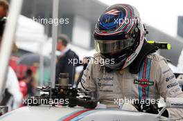 Valtteri Bottas (FIN) Williams FW36 on the grid. 05.10.2014. Formula 1 World Championship, Rd 15, Japanese Grand Prix, Suzuka, Japan, Race Day.