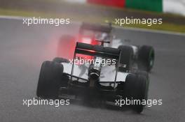 Nico Rosberg (GER) Mercedes AMG F1 W05 leads team mate Lewis Hamilton (GBR) Mercedes AMG F1 W05. 05.10.2014. Formula 1 World Championship, Rd 15, Japanese Grand Prix, Suzuka, Japan, Race Day.