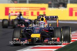 Daniel Ricciardo (AUS) Red Bull Racing RB10. 12.10.2014. Formula 1 World Championship, Rd 16, Russian Grand Prix, Sochi Autodrom, Sochi, Russia, Race Day.