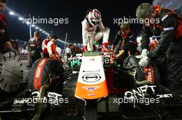 Max Chilton (GBR) Marussia F1 Team MR03 on the grid. 21.09.2014. Formula 1 World Championship, Rd 14, Singapore Grand Prix, Singapore, Singapore, Race Day.