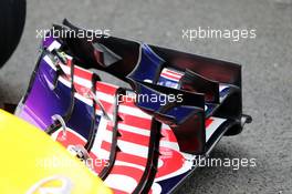 Daniel Ricciardo (AUS) Red Bull Racing RB10 front wing detail. 08.07.2014. Formula One Testing, Silverstone, England, Tuesday.