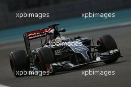 Marcus Ericsson (SWE) Sauber C33. 25.11.2014. Formula 1 Testing, Day One, Yas Marina Circuit, Abu Dhabi, Tuesday.
