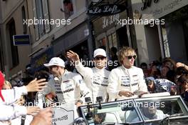 Timo Bernhard (GER) / Mark Webber (AUS) / Brendon Hartley (NZL) #20 Porsche Team Porsche 919 Hybrid 13.06.2014. Le Mans 24 Hour, Le Mans, Street Parade, France.