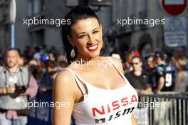 Nissan Girl at the Parade 13.06.2014. Le Mans 24 Hour, Le Mans, Street Parade, France.