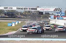 Start race 1  01-03.08.2014. World Touring Car Championship, Rounds 15 and 16, Termas de Rio Hondo, Argentina.