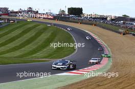 #88 REITER ENGINEERING (DEU) LAMBORGHINI GALLARDO LP560-4 R EX ALBERT VON THURN UND TAXIS (DEU) NICK CATSBURG (NDL) 10.05.2015. Blancpain Sprint Series, Rd 2, Brands Hatch, England. Sunday.