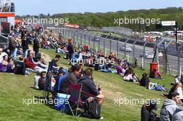 AMBIANCE 10.05.2015. Blancpain Sprint Series, Rd 2, Brands Hatch, England. Sunday.