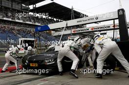 Pitstop, Bruno Spengler (CAN) BMW Team MTEK BMW M4 DTM 31.05.2015, DTM Round 2, Lausitzring, Germany, Sunday, Race 2.