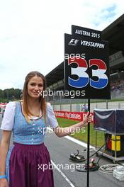 Grid girl for Max Verstappen (NLD) Scuderia Toro Rosso. 21.06.2015. Formula 1 World Championship, Rd 8, Austrian Grand Prix, Spielberg, Austria, Race Day.