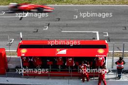 Kimi Raikkonen (FIN) Ferrari SF15-T passes the team pit gantry. 28.02.2015. Formula One Testing, Day Three, Barcelona, Spain.