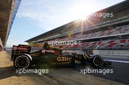 Pastor Maldonado (VEN) Lotus F1 E23 leaves the pits. 12.05.2015. Formula 1 Testing, Day One, Barcelona, Spain, Tuesday.