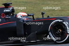 Jenson Button (GBR) McLaren MP4-30. 13.05.2015. Formula 1 Testing, Day Two, Barcelona, Spain, Wednesday.