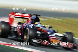 Carlos Sainz Jr (ESP) Scuderia Toro Rosso STR10. 13.05.2015. Formula 1 Testing, Day Two, Barcelona, Spain, Wednesday.