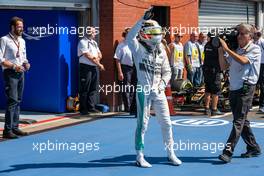 Lewis Hamilton (GBR) Mercedes AMG F1 celebrates his pole position in parc ferme. 22.08.2015. Formula 1 World Championship, Rd 11, Belgian Grand Prix, Spa Francorchamps, Belgium, Qualifying Day.