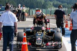 Romain Grosjean (FRA) Lotus F1 E23 in parc ferme. 22.08.2015. Formula 1 World Championship, Rd 11, Belgian Grand Prix, Spa Francorchamps, Belgium, Qualifying Day.