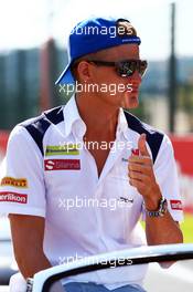 Marcus Ericsson (SWE) Sauber F1 Team on the drivers parade. 23.08.2015. Formula 1 World Championship, Rd 13, Belgian Grand Prix, Spa Francorchamps, Belgium, Race Day.
