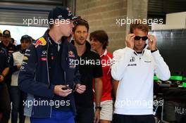 (L to R): Daniil Kvyat (RUS) Red Bull Racing with Jenson Button (GBR) McLaren. 23.08.2015. Formula 1 World Championship, Rd 13, Belgian Grand Prix, Spa Francorchamps, Belgium, Race Day.