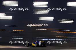 Felipe Nasr (BRA) Sauber C34. 18.04.2015. Formula 1 World Championship, Rd 4, Bahrain Grand Prix, Sakhir, Bahrain, Qualifying Day.
