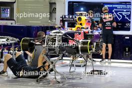 Red Bull Racing  16.04.2015. Formula 1 World Championship, Rd 4, Bahrain Grand Prix, Sakhir, Bahrain, Preparation Day.