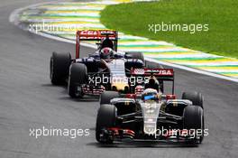 Romain Grosjean (FRA) Lotus F1 E23. 15.11.2015. Formula 1 World Championship, Rd 18, Brazilian Grand Prix, Sao Paulo, Brazil, Race Day.