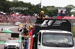 Lewis Hamilton (GBR) Mercedes AMG F1 on the drivers parade. 15.11.2015. Formula 1 World Championship, Rd 18, Brazilian Grand Prix, Sao Paulo, Brazil, Race Day.
