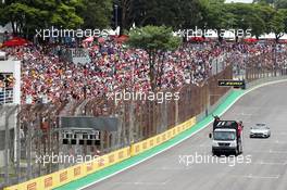 The drivers parade. 15.11.2015. Formula 1 World Championship, Rd 18, Brazilian Grand Prix, Sao Paulo, Brazil, Race Day.
