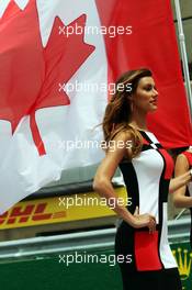 Grid girl with the Canadian flag. 07.06.2015. Formula 1 World Championship, Rd 7, Canadian Grand Prix, Montreal, Canada, Race Day.