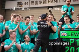 Race winner Nico Rosberg (GER) Mercedes AMG F1 celebrates with the team. 12.04.2015. Formula 1 World Championship, Rd 3, Chinese Grand Prix, Shanghai, China, Race Day.
