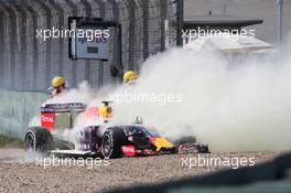 Daniil Kvyat (RUS) Red Bull Racing RB11 retired from the race with a blown engine. 12.04.2015. Formula 1 World Championship, Rd 3, Chinese Grand Prix, Shanghai, China, Race Day.
