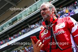 Maurizio Arrivabene (ITA) Ferrari Team Principal on the grid. 10.05.2015. Formula 1 World Championship, Rd 5, Spanish Grand Prix, Barcelona, Spain, Race Day.