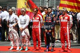 (L to R): Lewis Hamilton (GBR) Mercedes AMG F1; Nico Rosberg (GER) Mercedes AMG F1; Sebastian Vettel (GER) Ferrari; Carlos Sainz Jr (ESP) Scuderia Toro Rosso; and Kimi Raikkonen (FIN) Ferrari on the grid. 10.05.2015. Formula 1 World Championship, Rd 5, Spanish Grand Prix, Barcelona, Spain, Race Day.