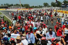 The fans invade the circuit. 10.05.2015. Formula 1 World Championship, Rd 5, Spanish Grand Prix, Barcelona, Spain, Race Day.