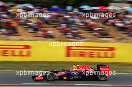Daniil Kvyat (RUS) Red Bull Racing RB11. 10.05.2015. Formula 1 World Championship, Rd 5, Spanish Grand Prix, Barcelona, Spain, Race Day.
