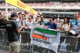 Sergio Perez (MEX) Sahara Force India F1 signs autographs for the fans. 07.05.2015. Formula 1 World Championship, Rd 5, Spanish Grand Prix, Barcelona, Spain, Preparation Day.