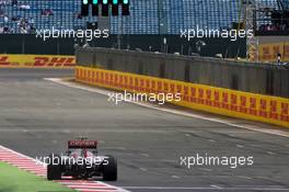 Max Verstappen (NLD) Scuderia Toro Rosso STR10 sends sparks flying. 04.07.2015. Formula 1 World Championship, Rd 9, British Grand Prix, Silverstone, England, Qualifying Day.