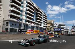 Lewis Hamilton (GBR) Mercedes AMG F1 leads the start of the race. 24.05.2015. Formula 1 World Championship, Rd 6, Monaco Grand Prix, Monte Carlo, Monaco, Race Day.