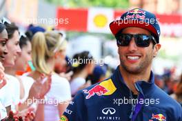 Daniel Ricciardo (AUS) Red Bull Racing on the drivers parade. 24.05.2015. Formula 1 World Championship, Rd 6, Monaco Grand Prix, Monte Carlo, Monaco, Race Day.